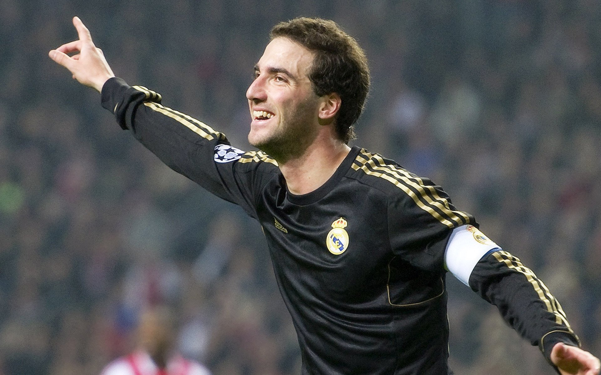 国际比赛日安排对俱乐部赛程影响成为讨论焦点,什么叫国际比赛日